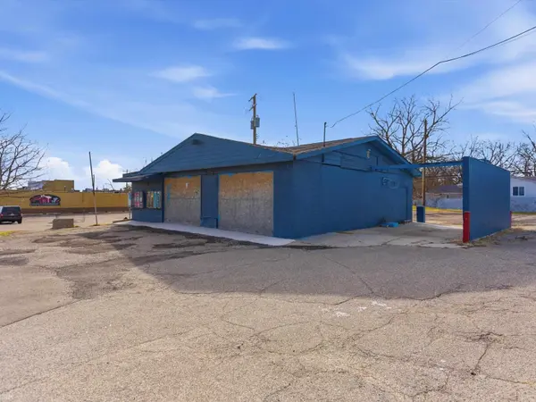 684 Auburn AVE, Pontiac, MI 48342