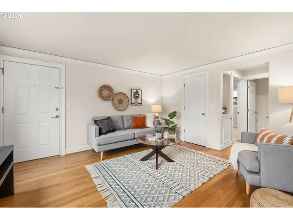 7112 N RICHMOND AVE #6, Portland, OR 97203