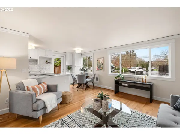 7112 N RICHMOND AVE #6, Portland, OR 97203