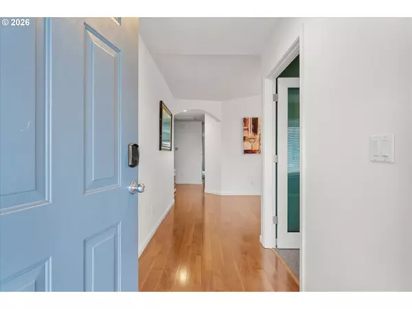 Hubbard, OR 97032,2483 DORSEY DR