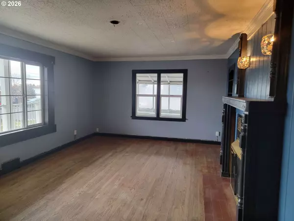 Burns, OR 97720,776 N ALVORD AVE