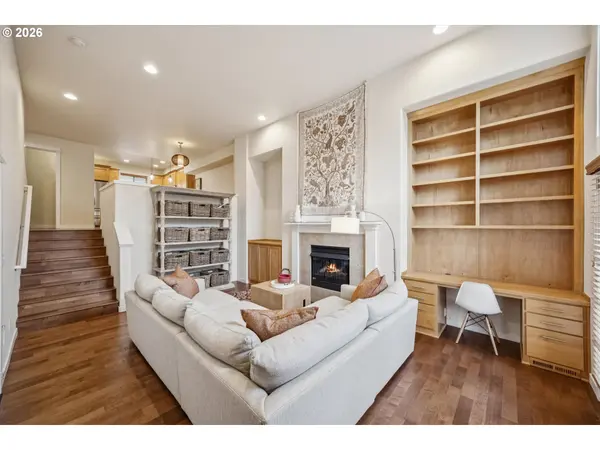 12264 SW 2ND ST, Beaverton, OR 97005