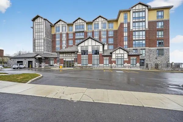129A South ST #406, Gananoque, ON K7G 0A9