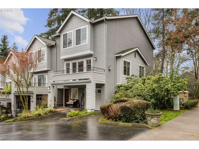 4520 LOWER DR, Lake Oswego, OR 97035