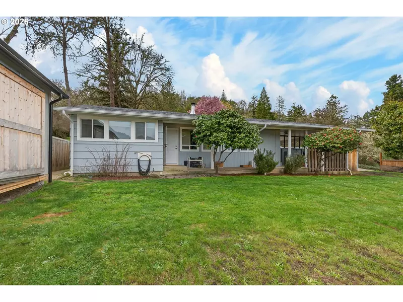 2153 SE OHIO AVE, Roseburg, OR 97470