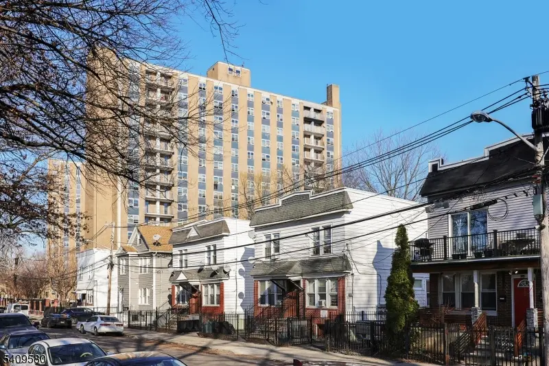 150 Dayton St, Newark City, NJ 07114