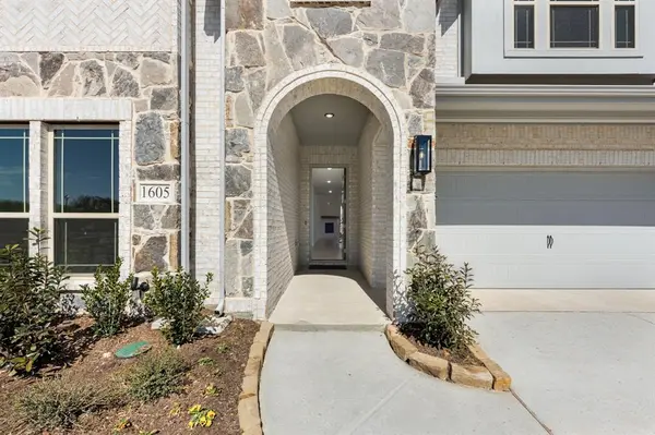 1605 Community Drive, Cedar Hill, TX 75116