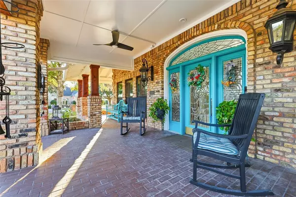 901 Ironwood Drive, Desoto, TX 75115