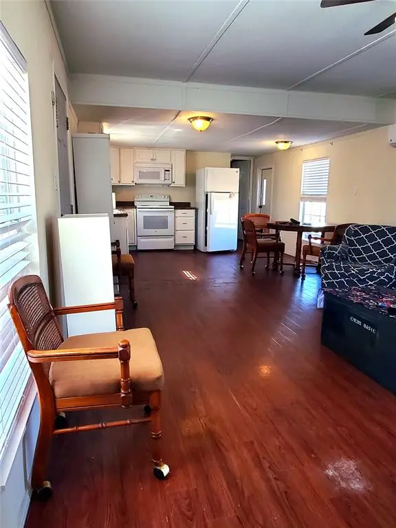 103 Hackberry Lane, Roanoke, TX 76262