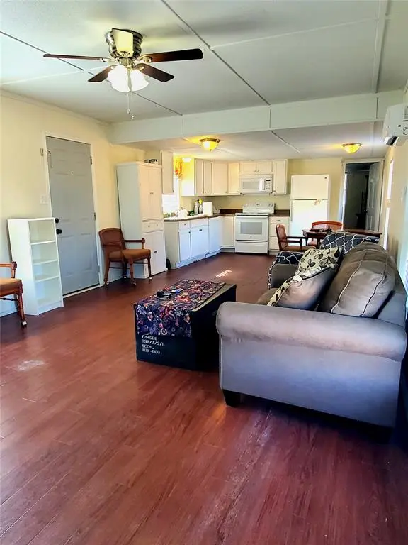 103 Hackberry Lane, Roanoke, TX 76262