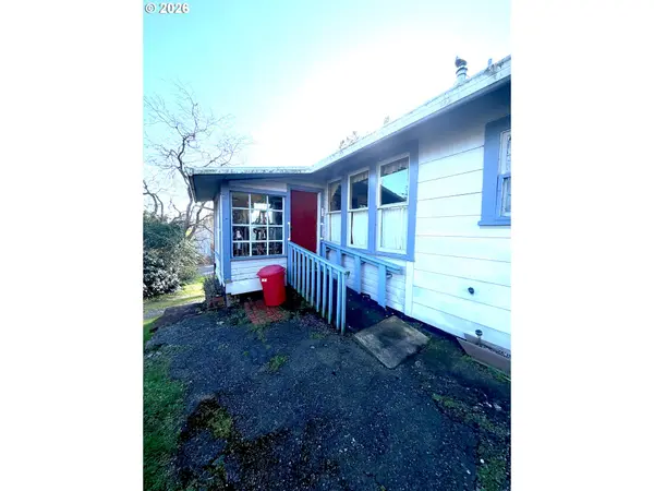 110 DRIFTWOOD AVE, Garibaldi, OR 97118