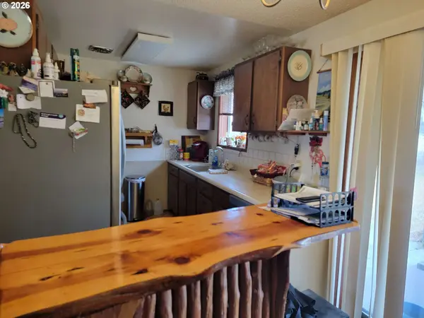 91497 CHRISTMAS VALLEY HWY, Christmas Valley, OR 97641