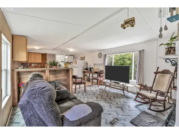 7629 OLD PACIFIC HWY, Castle Rock, WA 98611