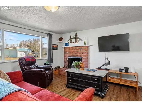 1240 HOOD ST, Albany, OR 97322