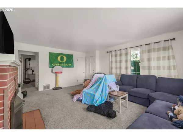 Salem, OR 97304,4360 EAGLE CREST RD