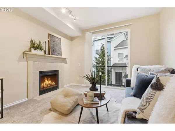 Hillsboro, OR 97006,2004 NE CADBURY AVE #213