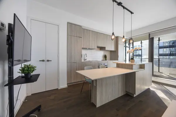 5 St. Joseph ST #3403, Toronto C01, ON M4Y 1J6