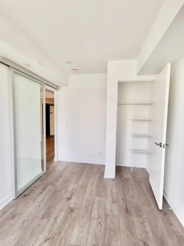 18 Maitland TER #1402, Toronto C01, ON M4Y 0H4