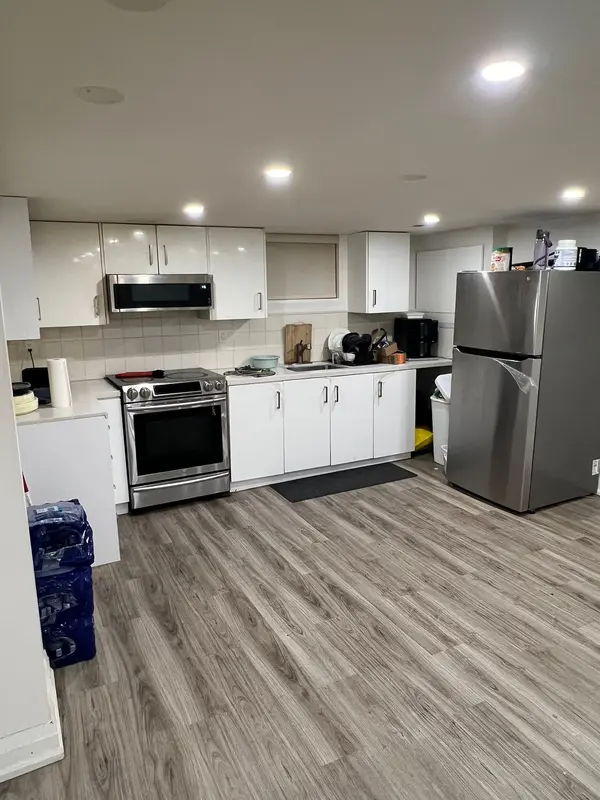 129 Earlton RD #Bsmt, Toronto E05, ON M1T 2R8