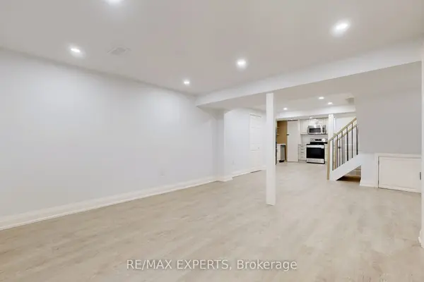 1097 Wildwood DR ##Lower, Newmarket, ON L3Y 2B6