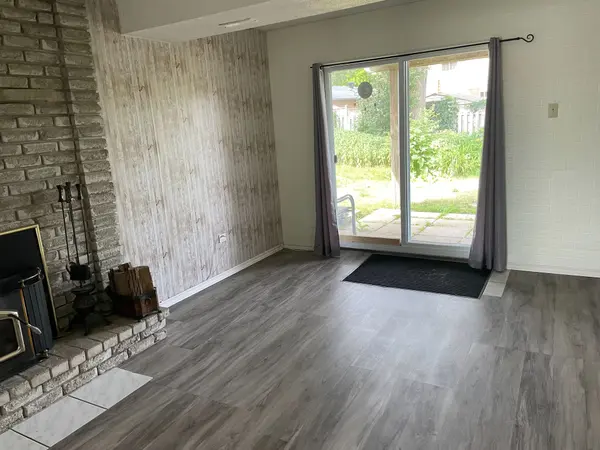 6 Wall CT #Main, Barrie, ON L4M 5A4