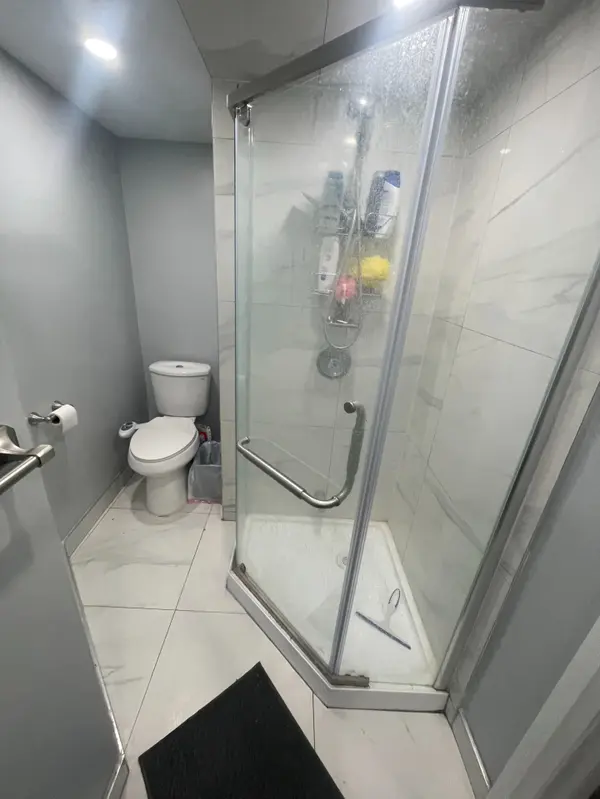 6 Wall CT #Main, Barrie, ON L4M 5A4