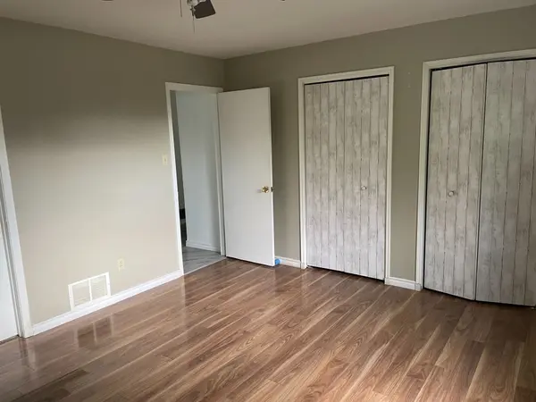 6 Wall CT #Main, Barrie, ON L4M 5A4