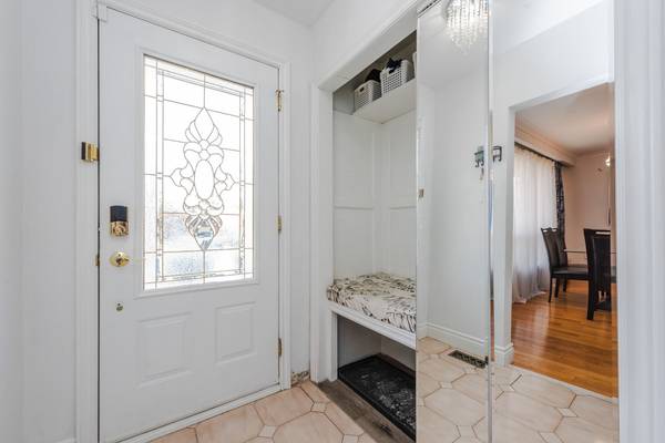 13 Cumberland DR, Brampton, ON L6V 1W5