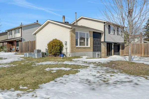 410 Phoenix CRES, Orleans - Cumberland And Area, ON K1E 2E9