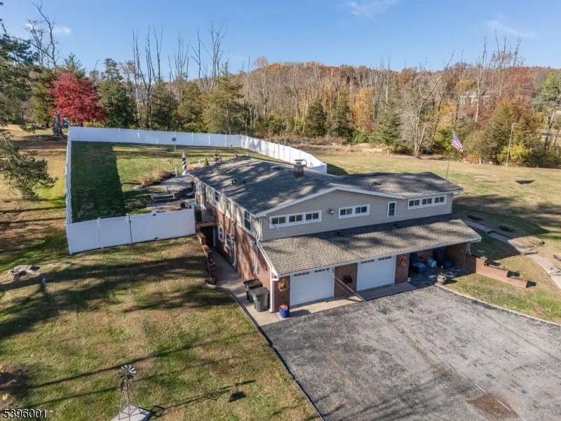 417 Mountain Rd, Readington Twp., NJ 08833