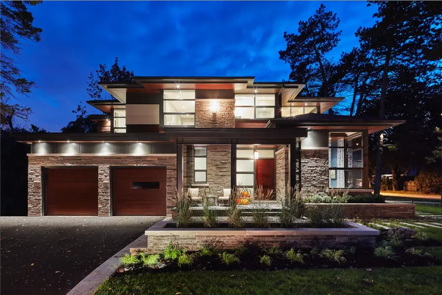 238 Hart AVE, Burlington, ON L7N 1P1