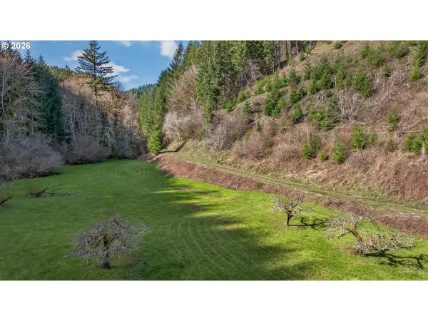 3656 HARLAN BURNTWOODS RD, Blodgett, OR 97326