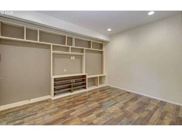 66743 DOETSCH RD, Deer Island, OR 97054