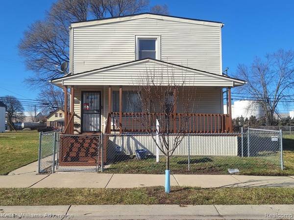 11727 Dyar ST, Hamtramck, MI 48212