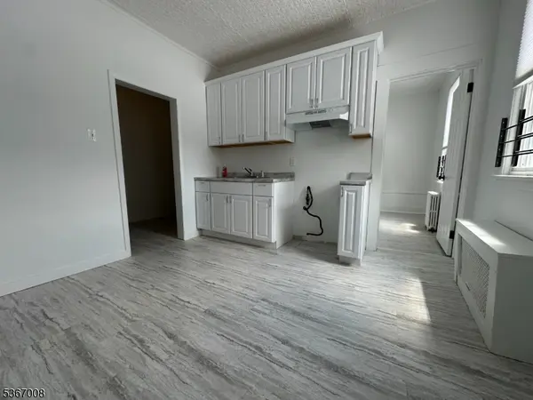 526 Valley Brook Ave, Lyndhurst Twp., NJ 07071