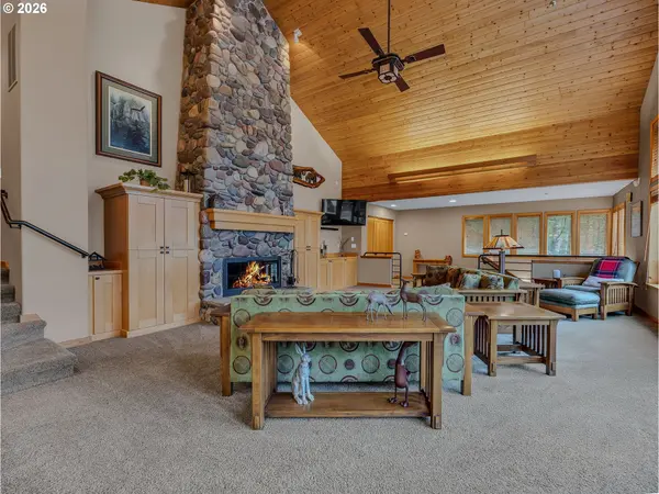 25583 E CHESTER MOUNTAIN DR, Welches, OR 97067