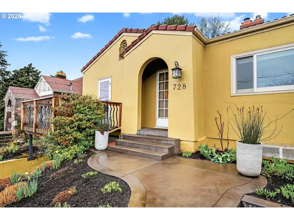 Portland, OR 97215,728 SE 55TH AVE