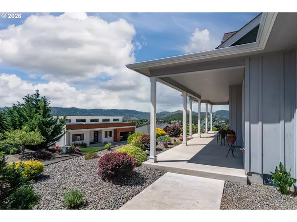 Roseburg, OR 97471,1926 NW WAREWOOD TERRACE CT