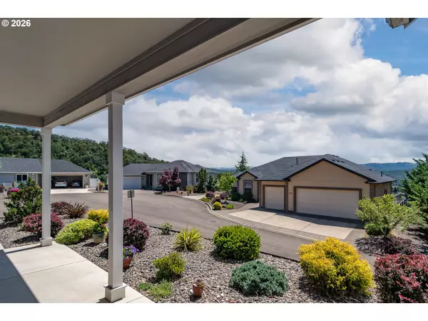 Roseburg, OR 97471,1926 NW WAREWOOD TERRACE CT
