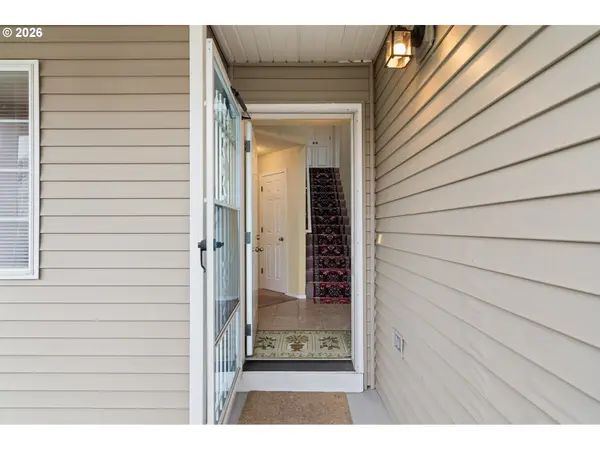 618 NE MARINERS LOOP, Portland, OR 97211