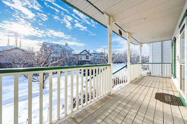 283 Prestwick LNDG SE, Calgary, AB T2A 3W2