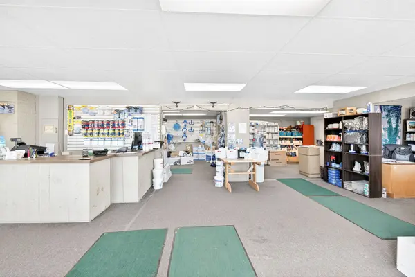 1646 Highway No.2 HWY, Clarington, ON L1E 2R6