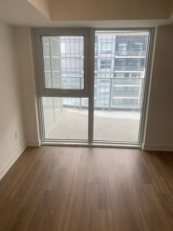 1010 Sandy Beach RD #1509, Pickering, ON L1W 3V9