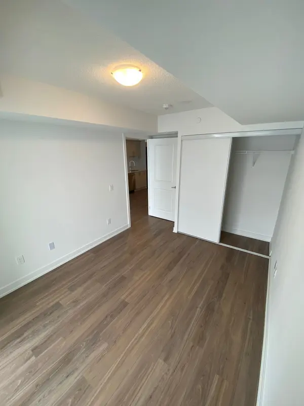 1010 Sandy Beach RD #1509, Pickering, ON L1W 3V9