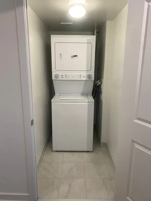 1010 Sandy Beach RD #1509, Pickering, ON L1W 3V9