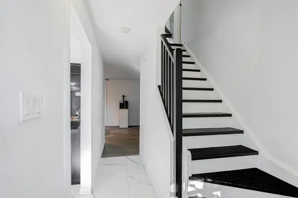 31 Parkview DR #61, Orangeville, ON L9W 4J1