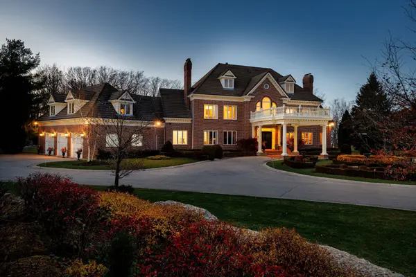 75 Ridge RD, Hamilton, ON L8J 2V9