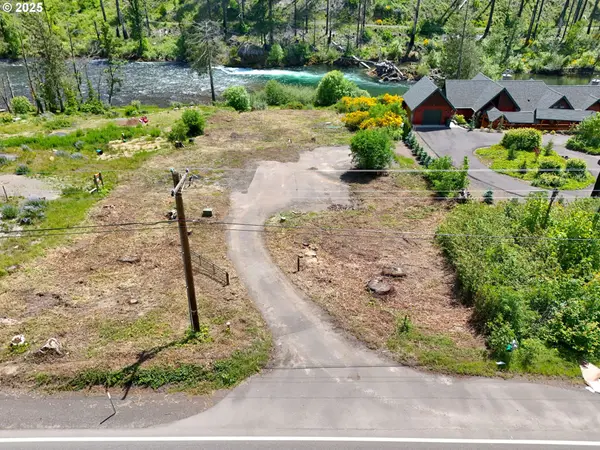 47772 MCKENZIE HWY, Vida, OR 97488