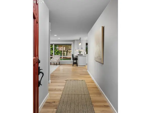 6015 SW GLENBROOK RD, Beaverton, OR 97007