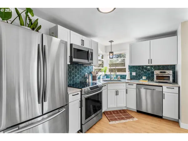 2183 NE 3RD AVE, Camas, WA 98607